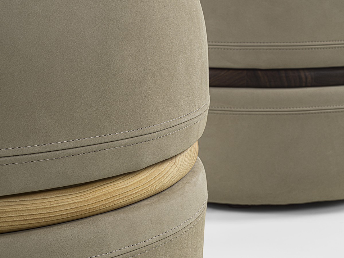 Riva 1920 Macaron Pouf O 55 Cm D3 Leather Suede