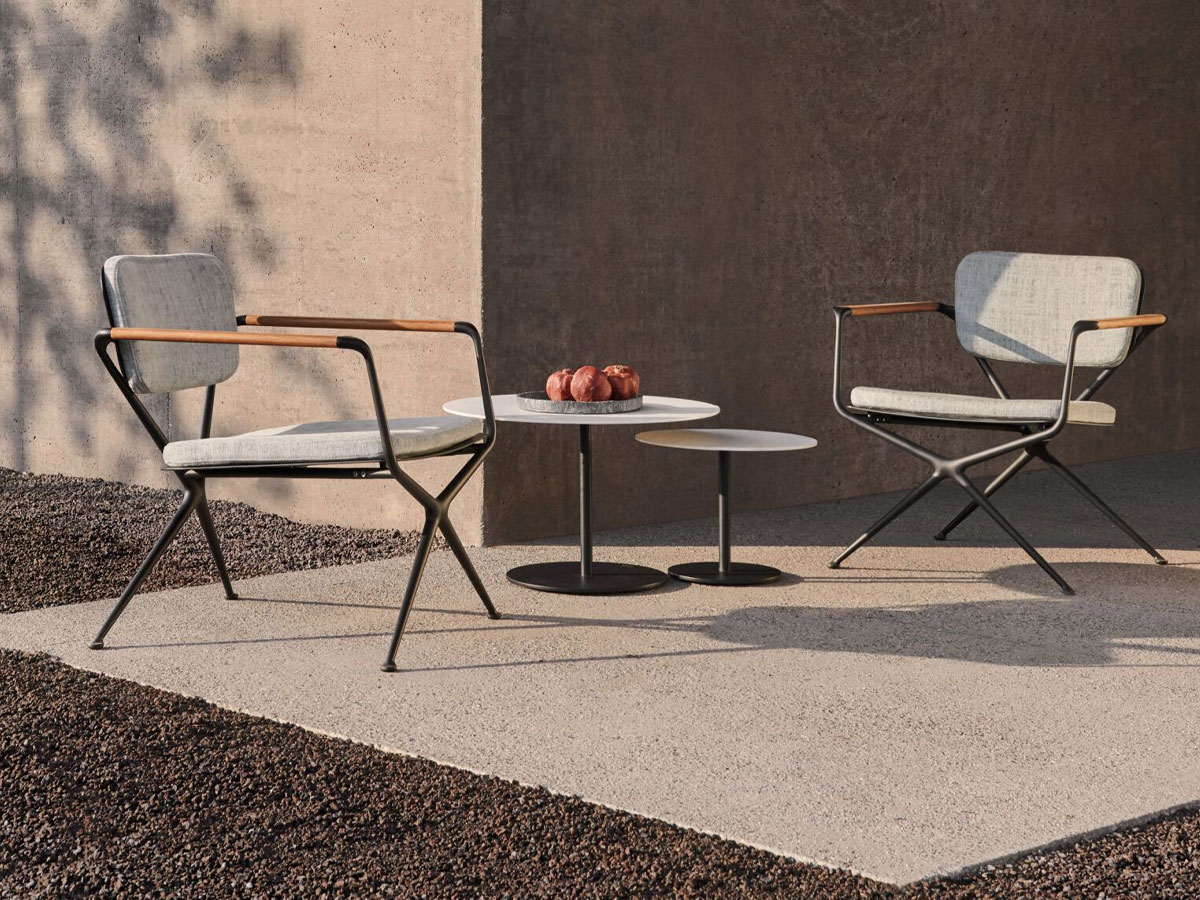Royal Botania Exes Low Chair A Dry Black