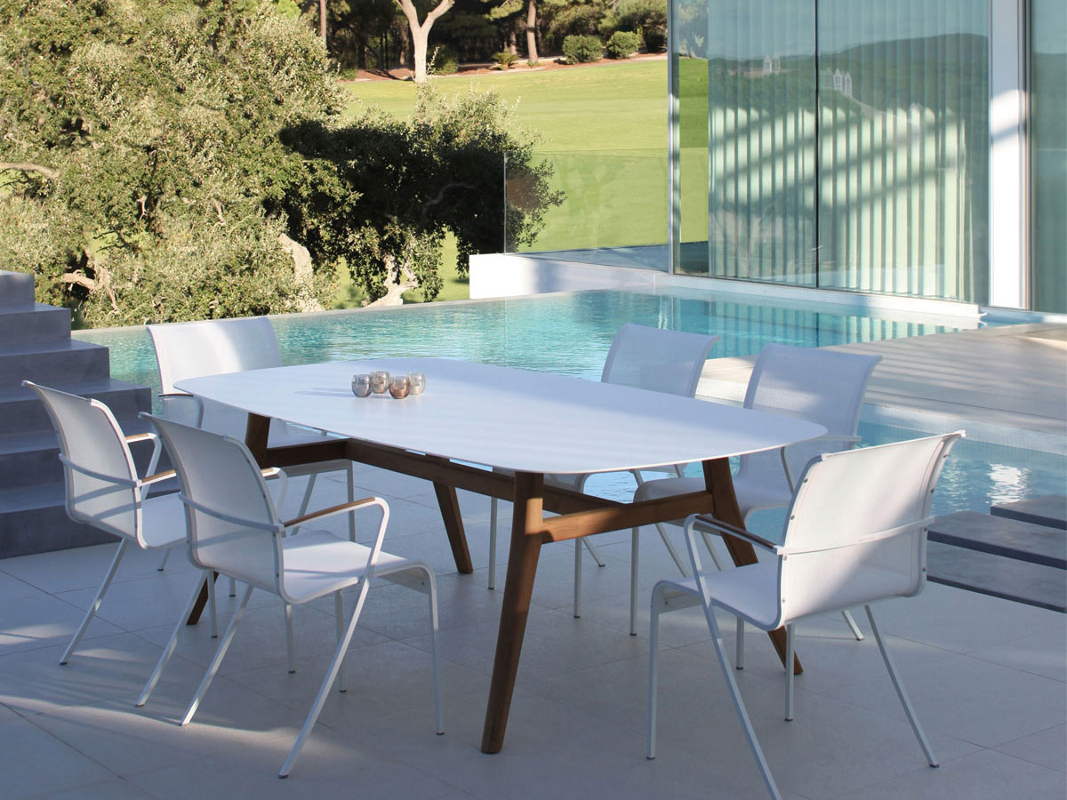 Royal Botania Zidiz Table