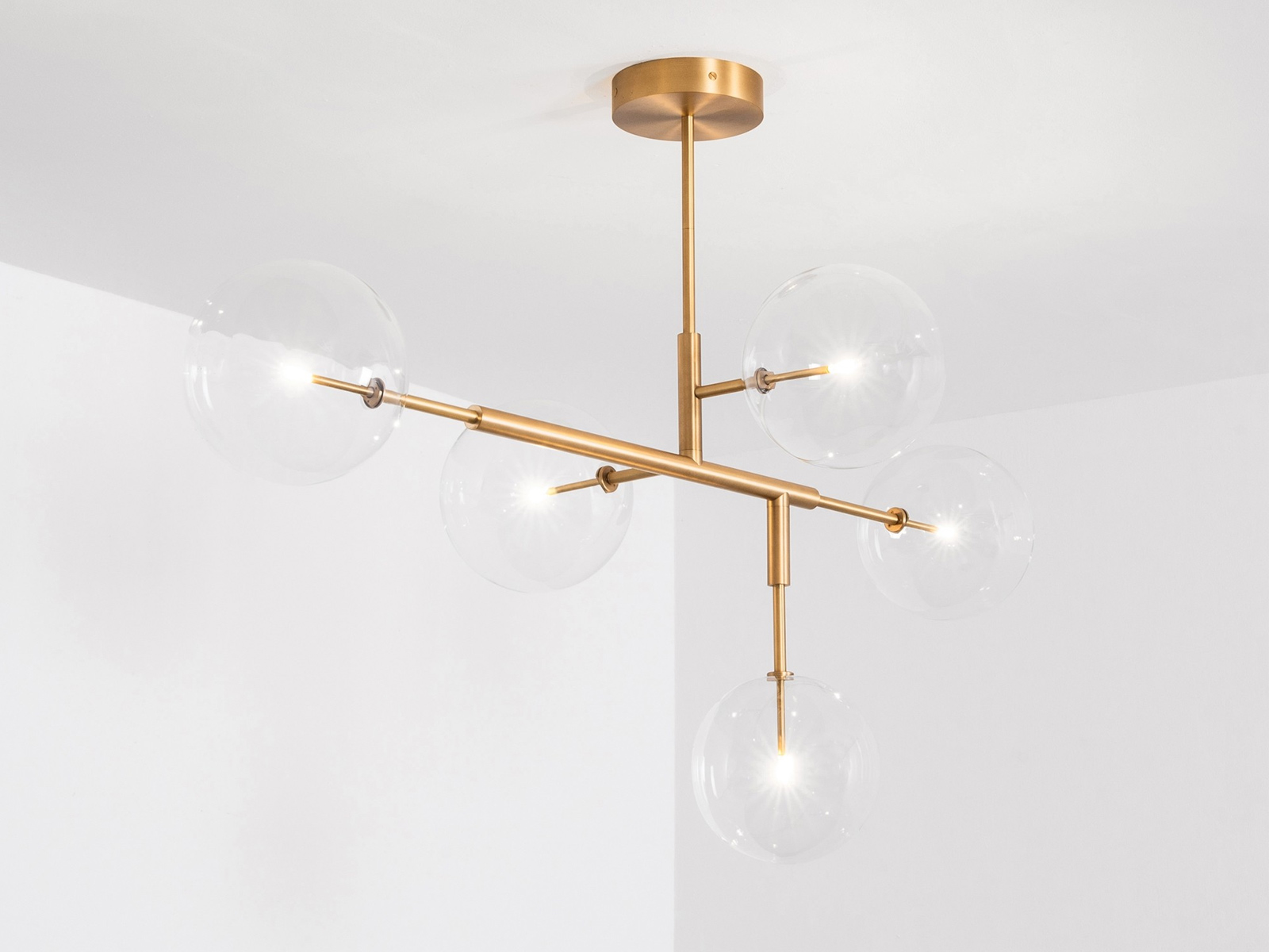 Schwung Axis Suspension Lamp