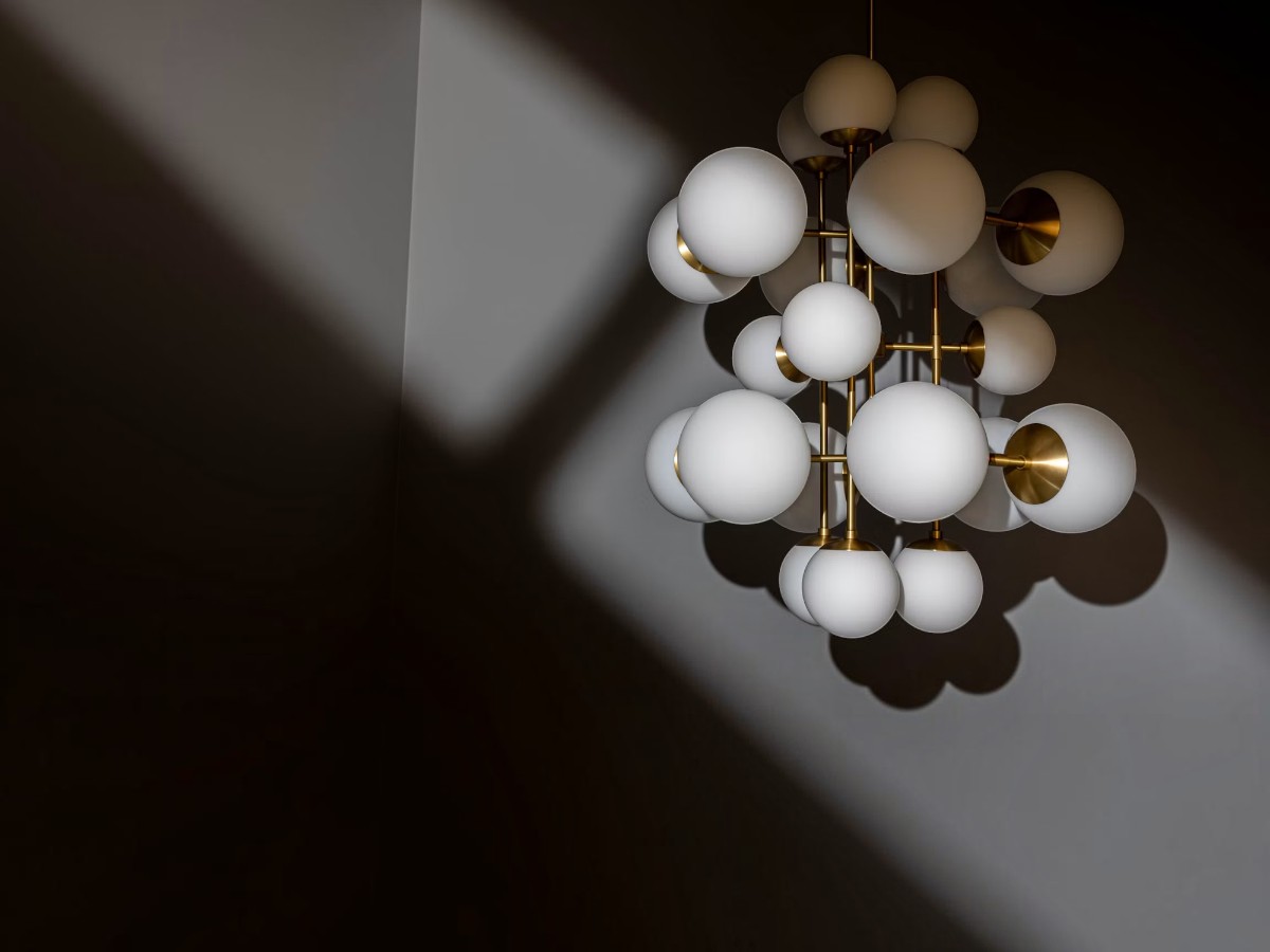 Schwung Glow Suspension Lamp