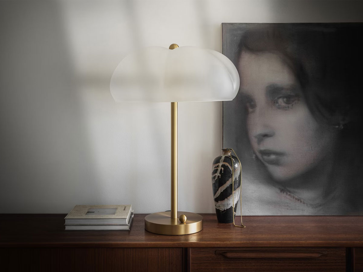 Schwung Hana Table Lamp