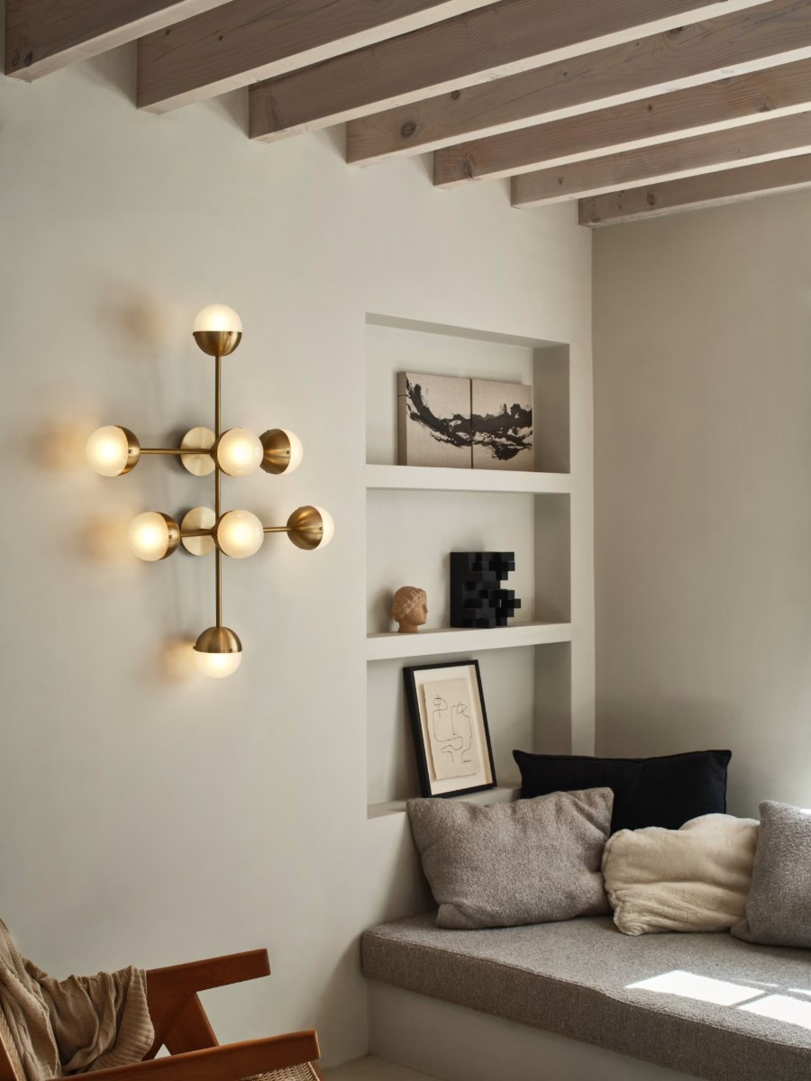 Schwung Molecule 8 Wall Lamp