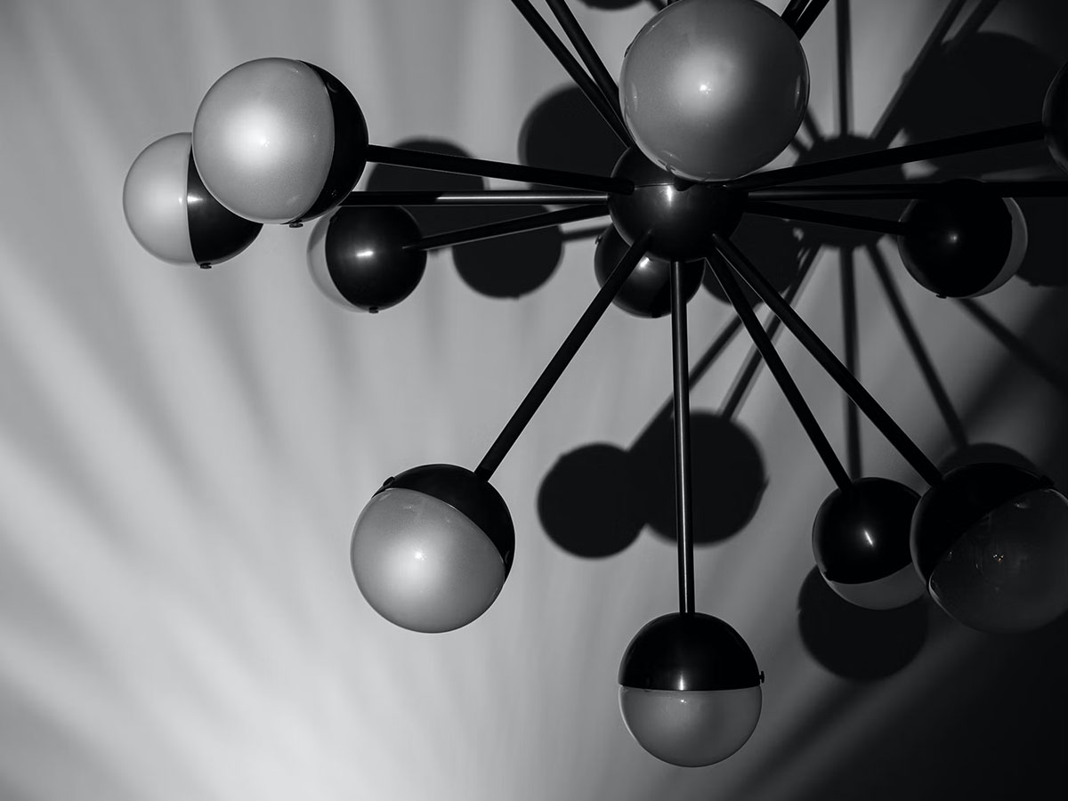 Schwung Molecule Spark Round 17 Suspension Lamp