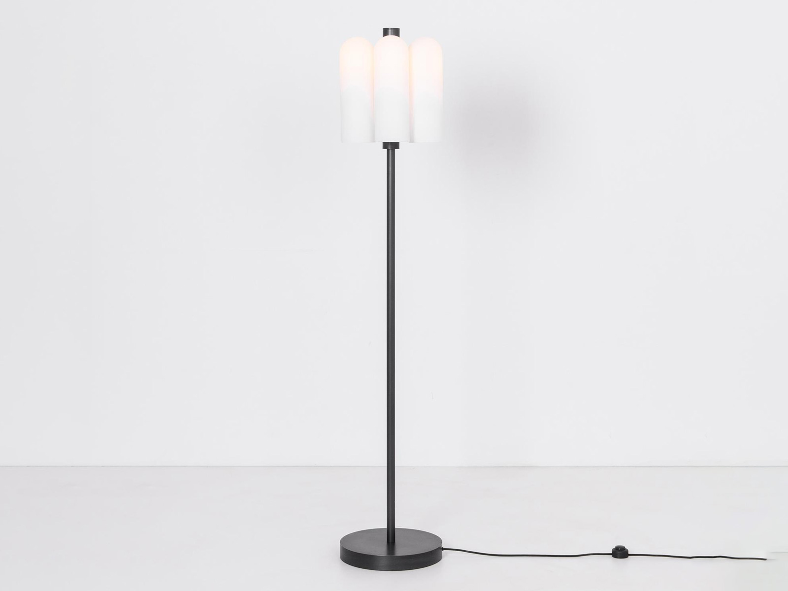 Schwung Odissey Floor Lamp 6
