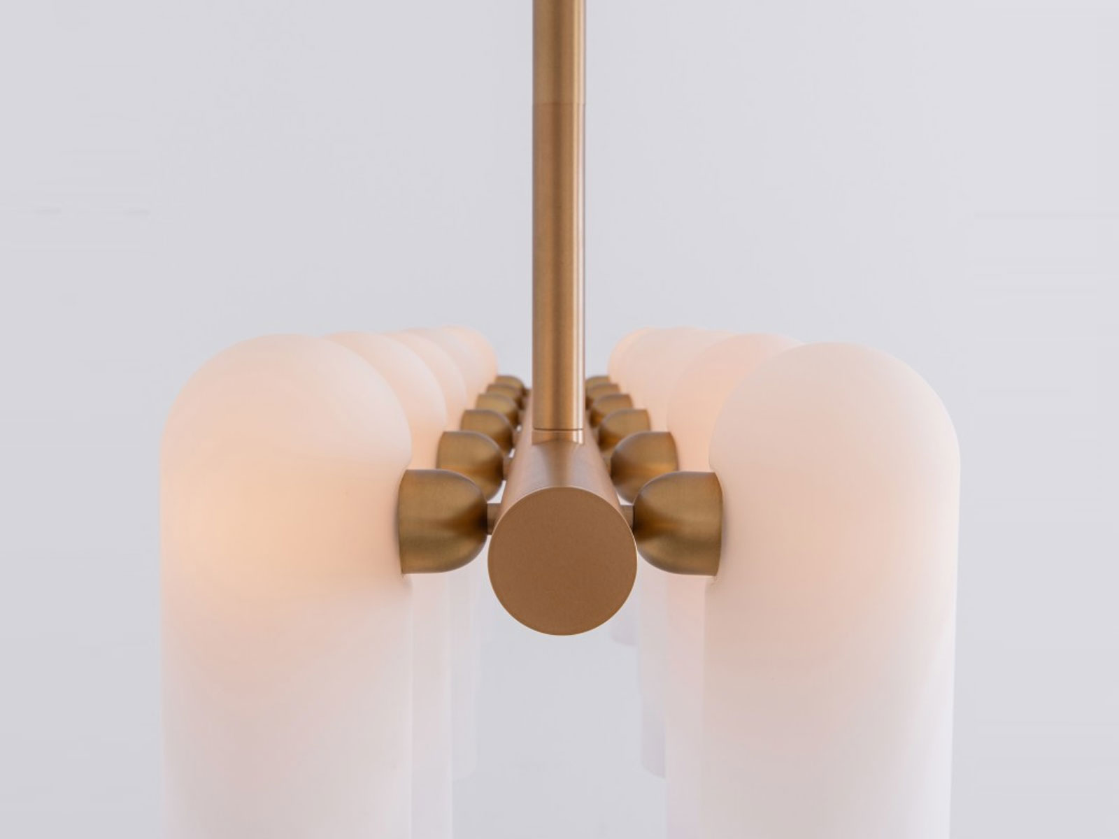 Schwung Odissey Linear Chandelier Md
