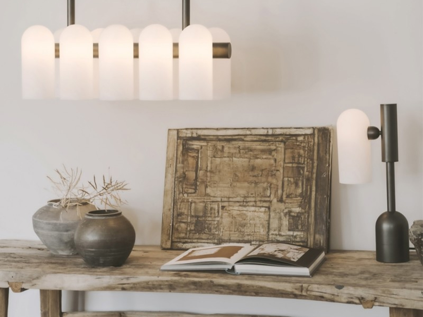 Schwung Odyssey Table Lamp