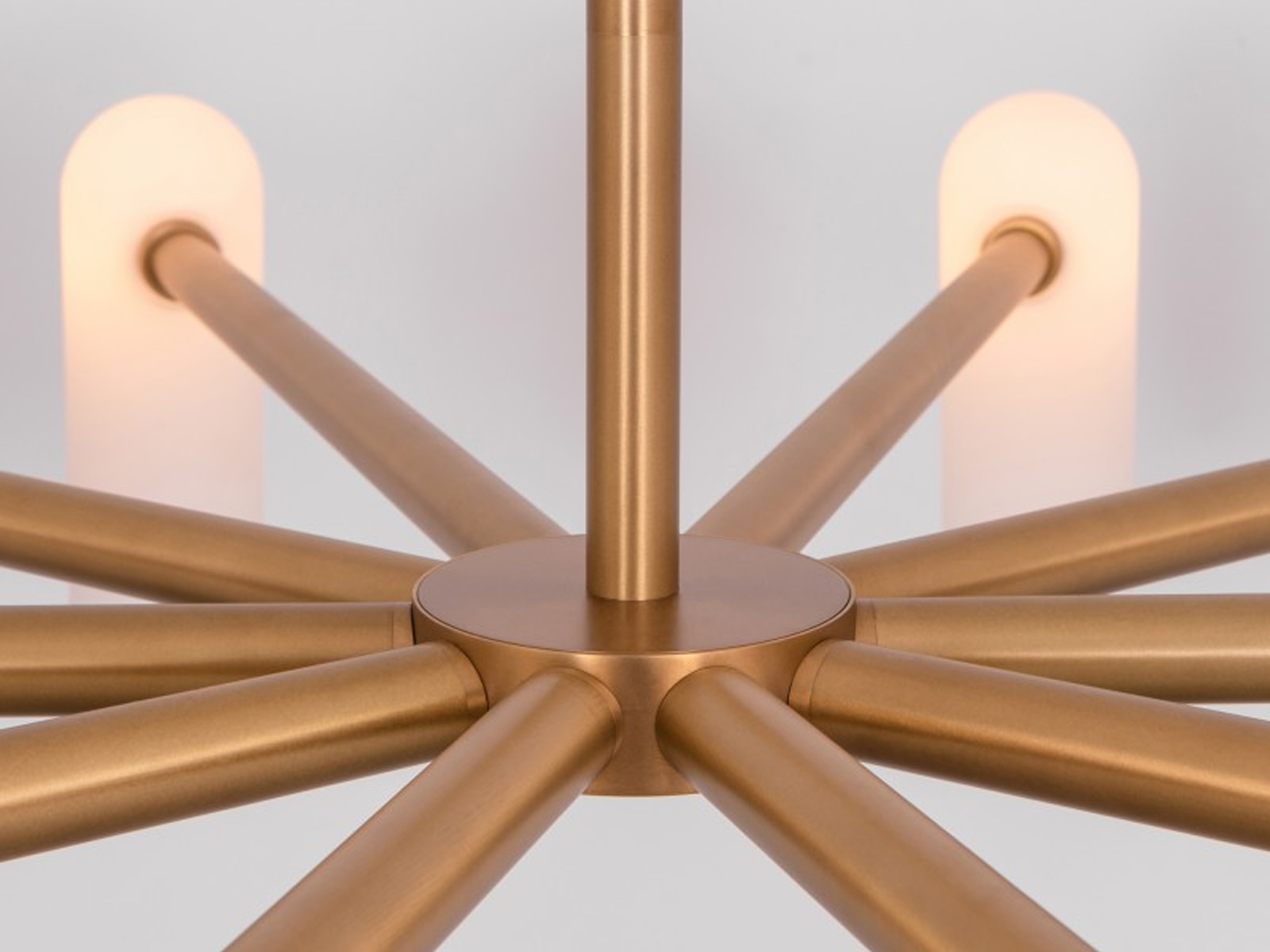 Schwung Odyssey Round Chandelier Lg Suspension Lamp