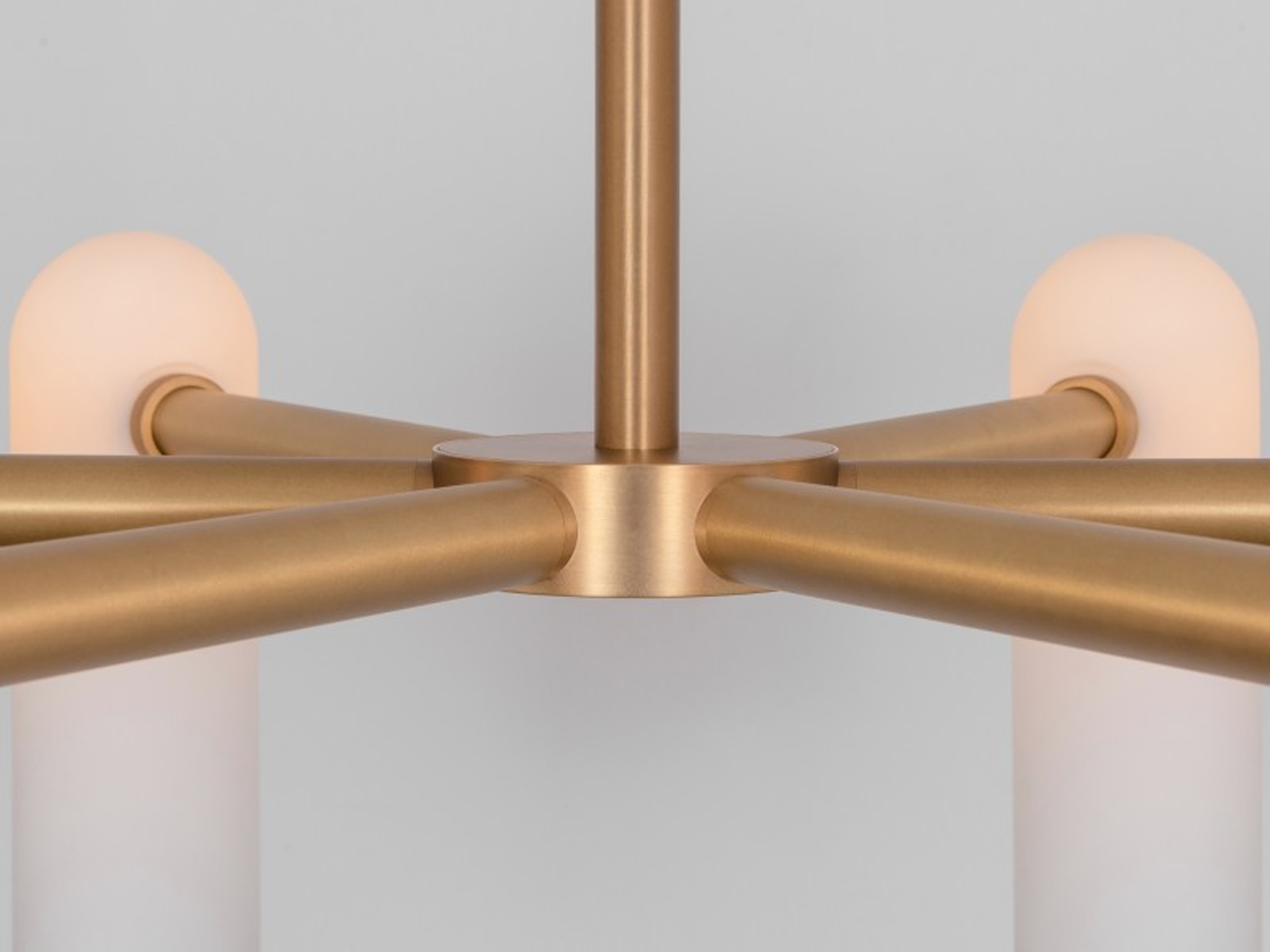 Schwung Odyssey Round Chandelier Sm Suspension Lamp