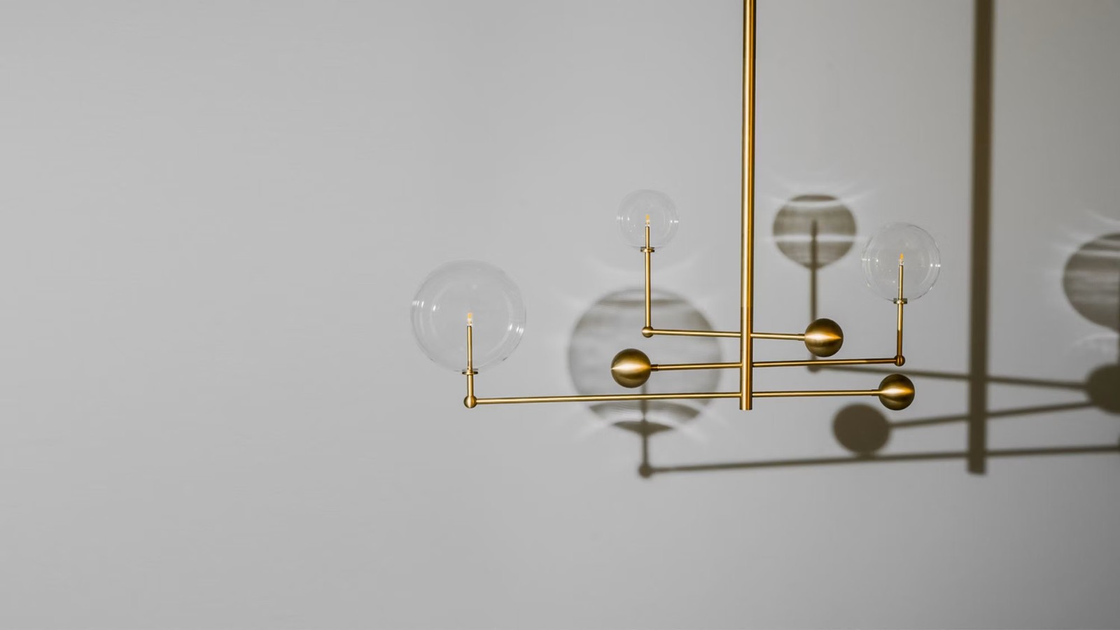 Schwung Universe B061 Suspension Lamp