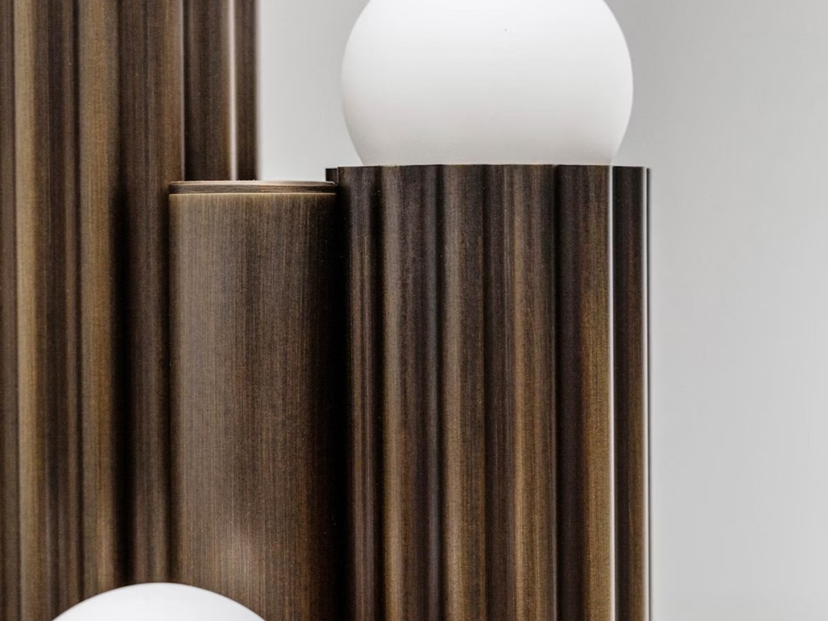 Schwung Vesta Table Lamp