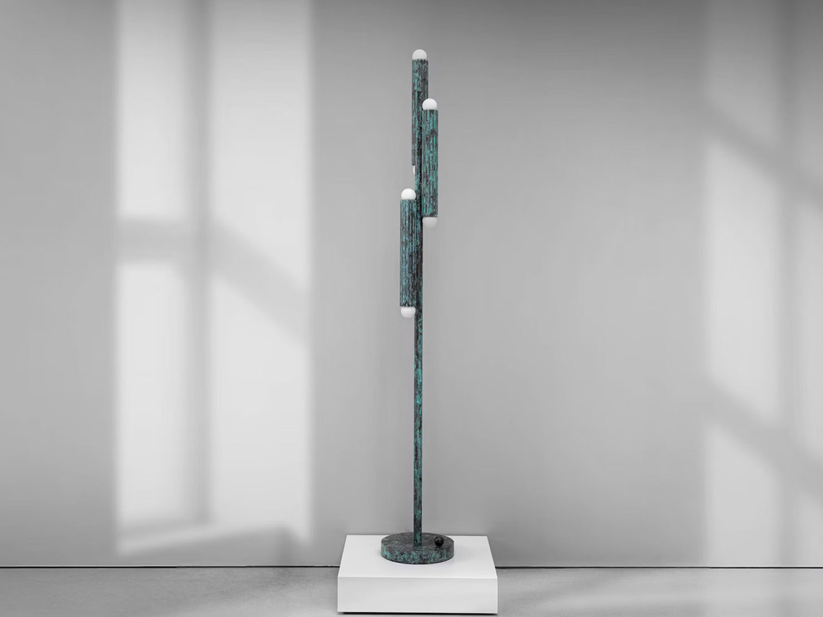 Schwung Vesta Floor Lamp