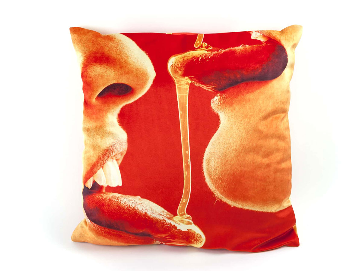 Подушка Seletti Toiletpaper Honey