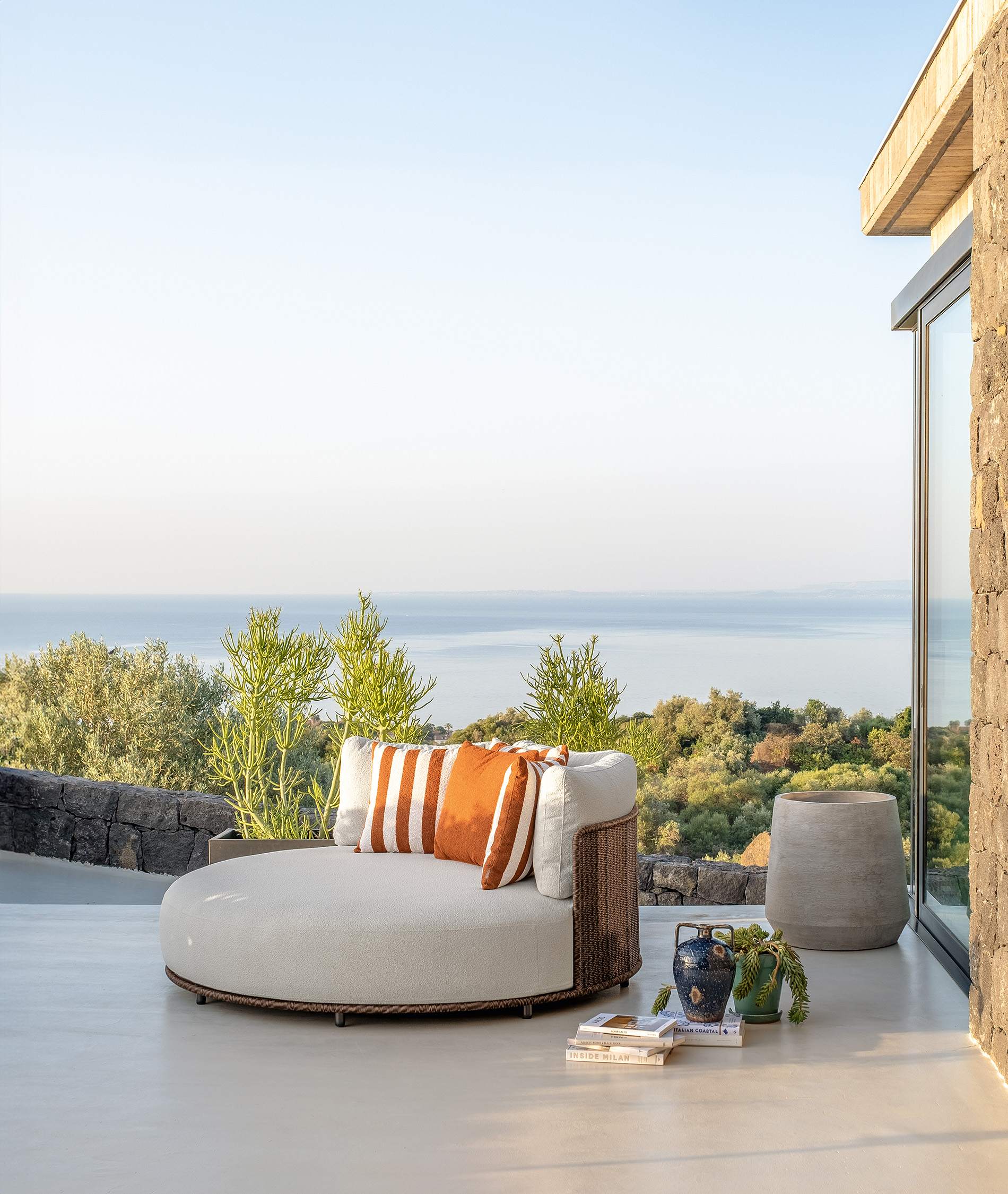 Talenti Bond Daybed