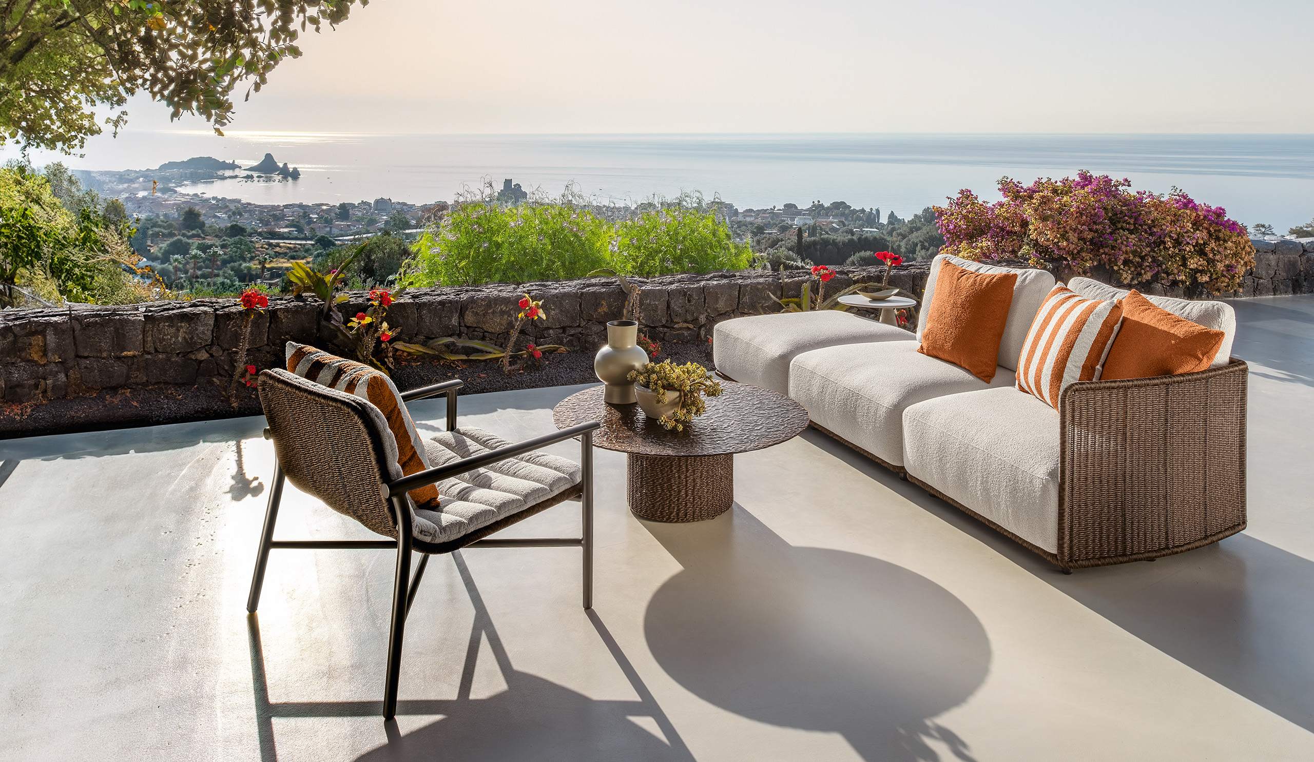 Talenti Bond Coffee Table D100