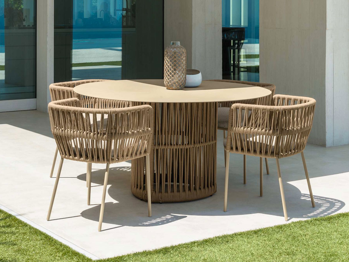 Talenti Cliff Outdoor Table
