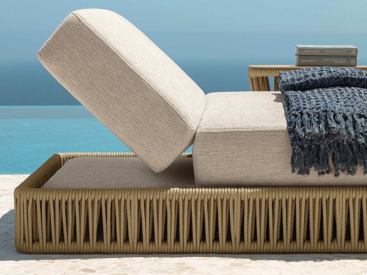 Talenti Cliff Sunbed