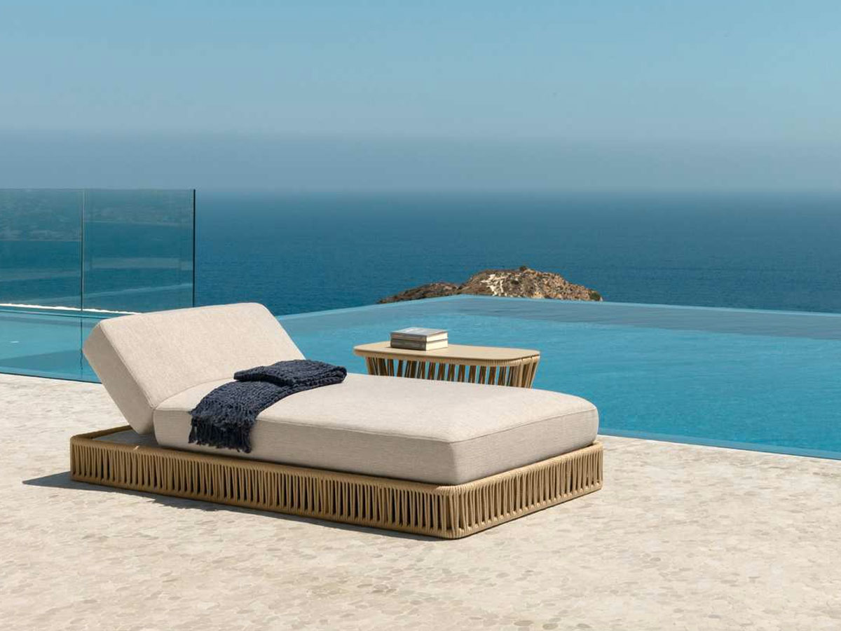 Talenti Cliff Sunbed