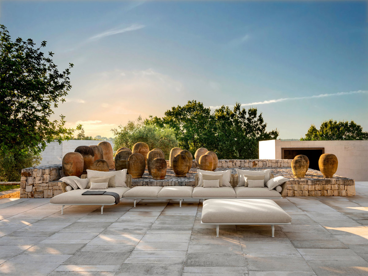 Talenti Cruise Alu Sofa Collection