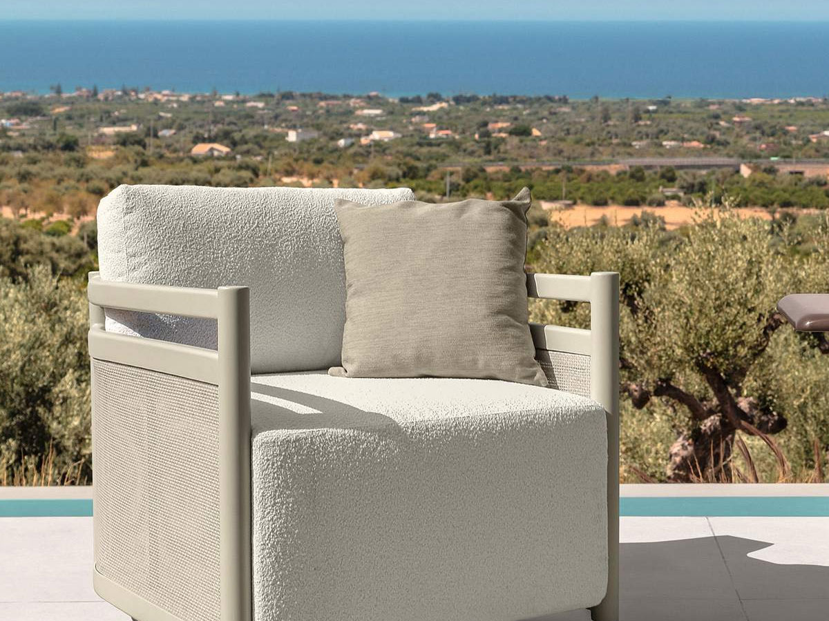 Talenti Edwin Alu Armchair