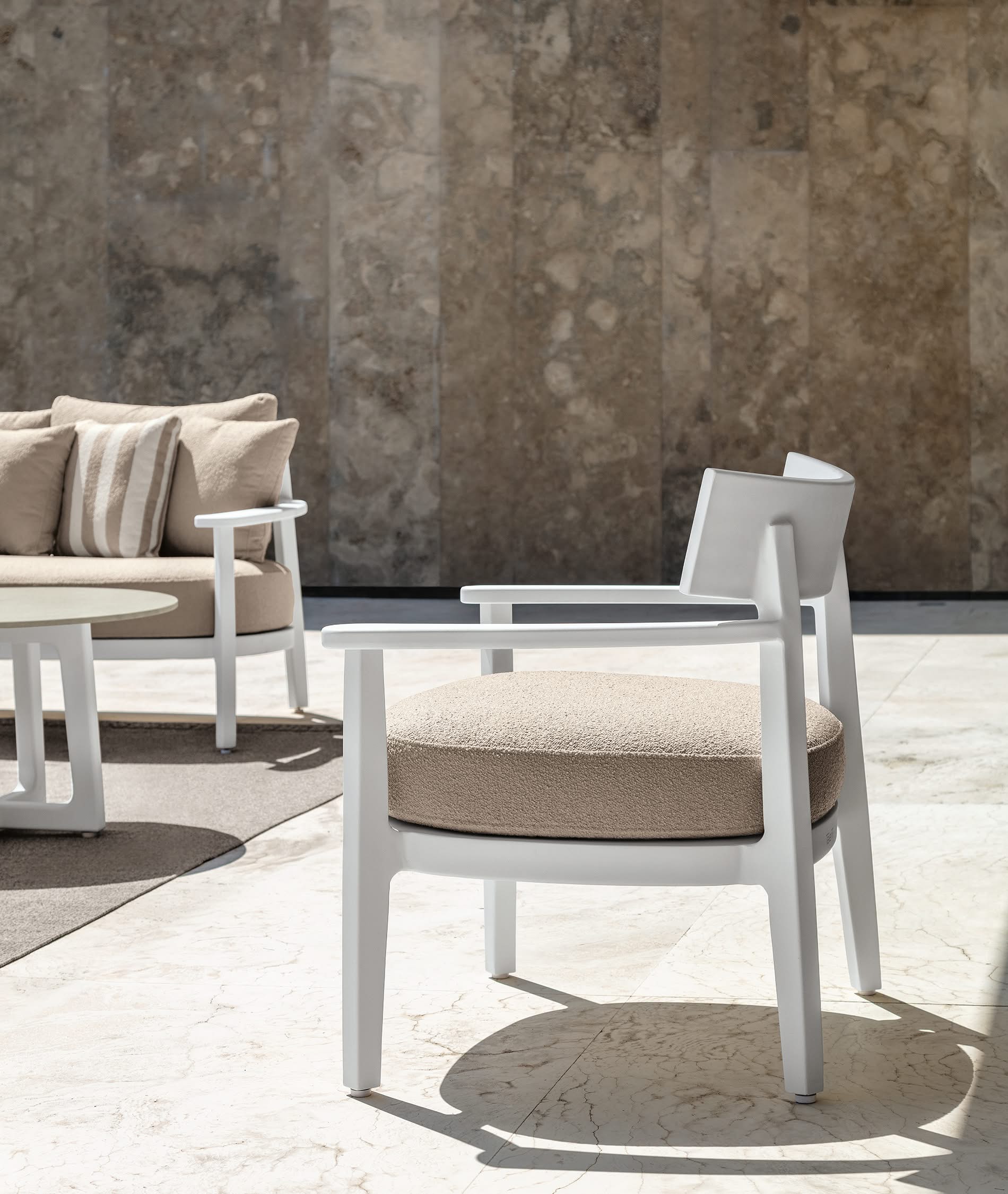 Talenti Ever Alu Armchair