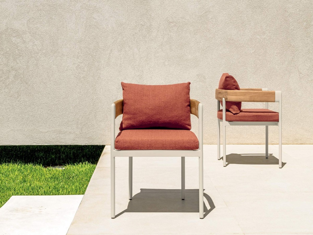 Talenti Flow Dining Chair With Armrests