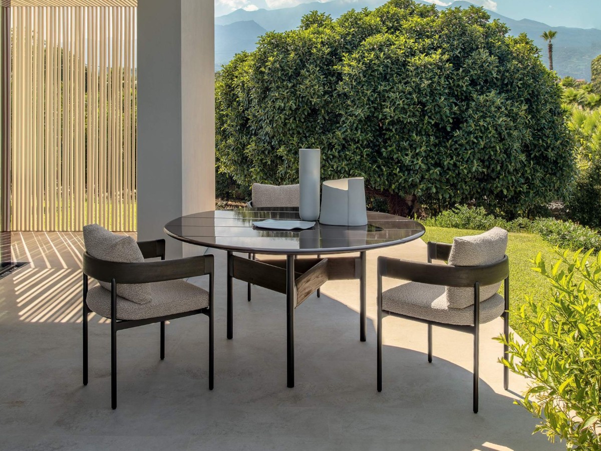 Talenti Flow Dining Chair With Armrests