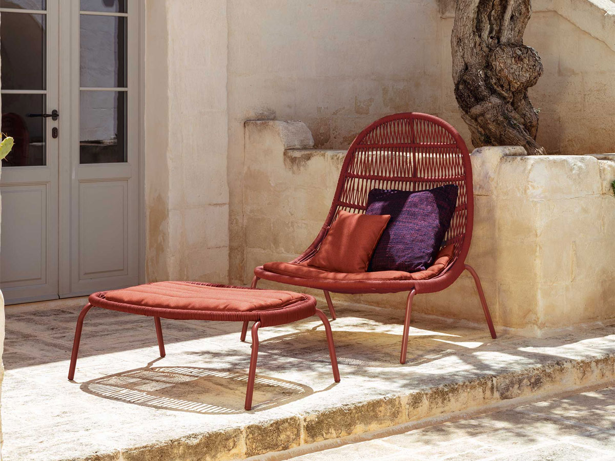 Talenti Panama Lounge Armchair Red With Twill Rust Cushion
