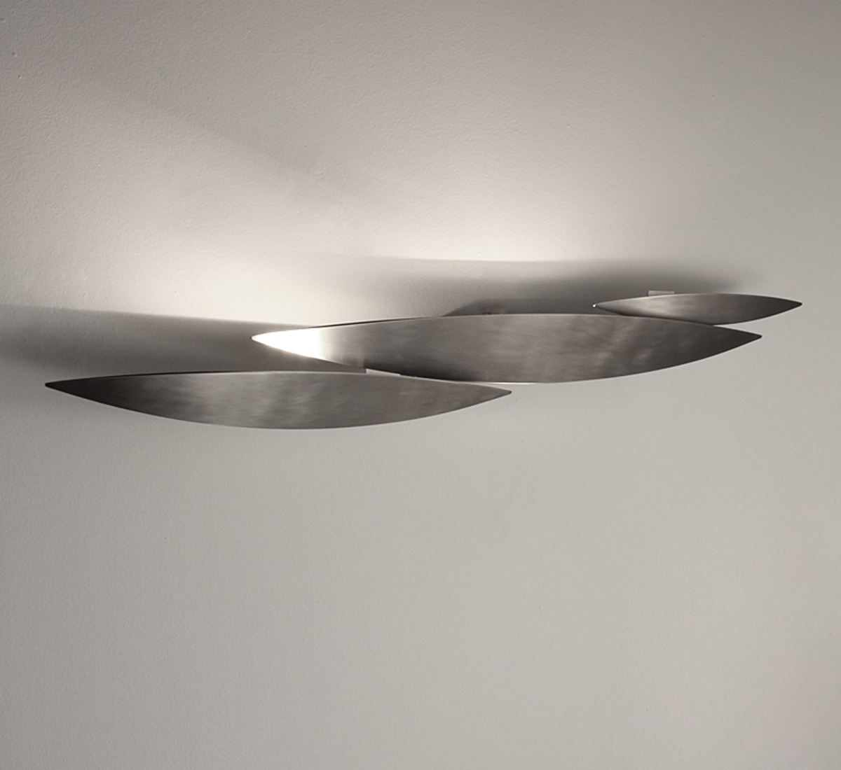 Terzani I Lucci Argentati Wall Lamp