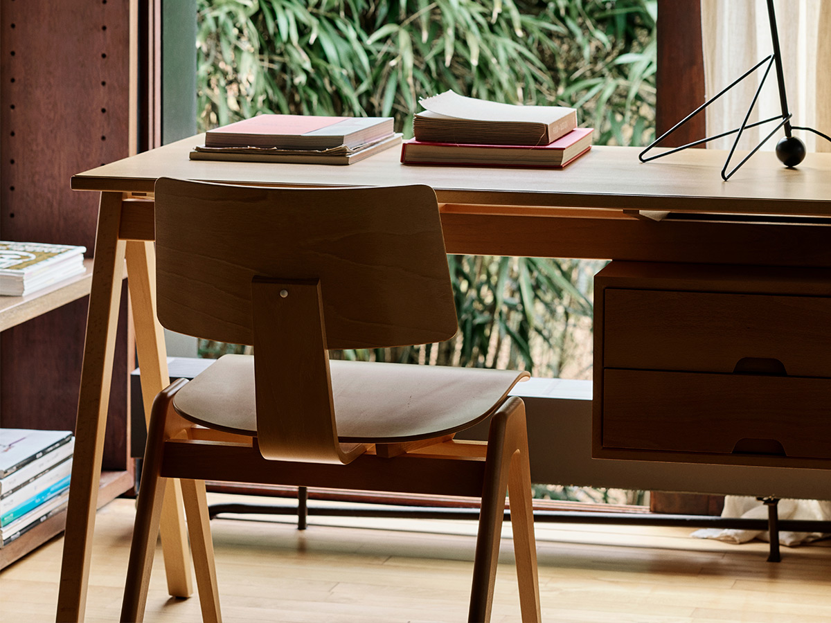Tradition Daystak Desk