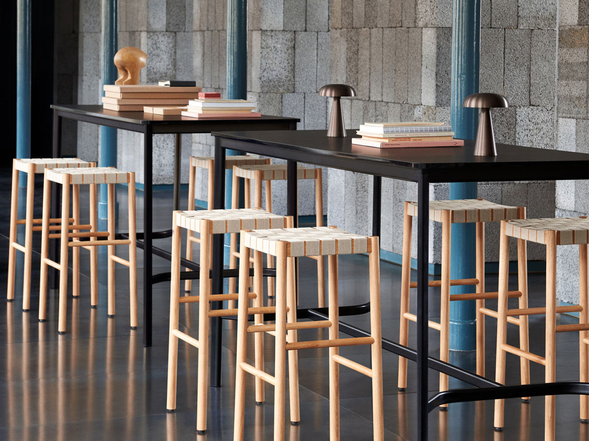 Tradition Drip Hw64 Dining Table