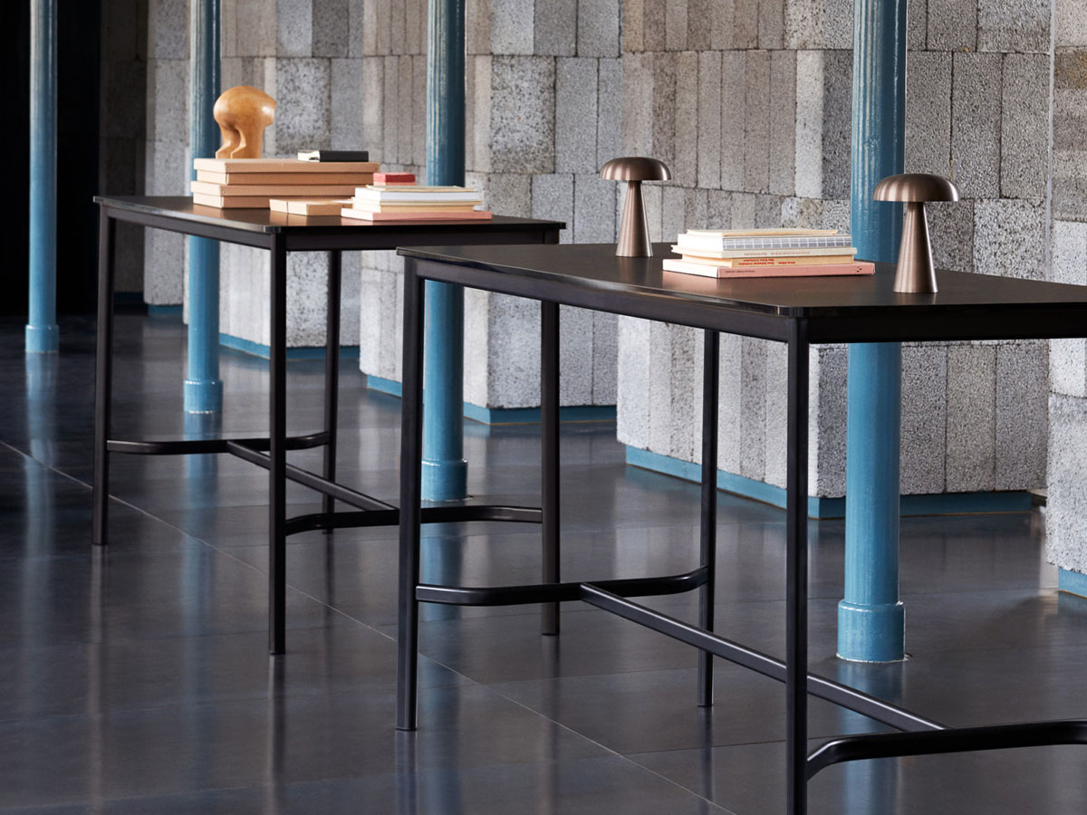 Tradition Drip Hw64 Dining Table