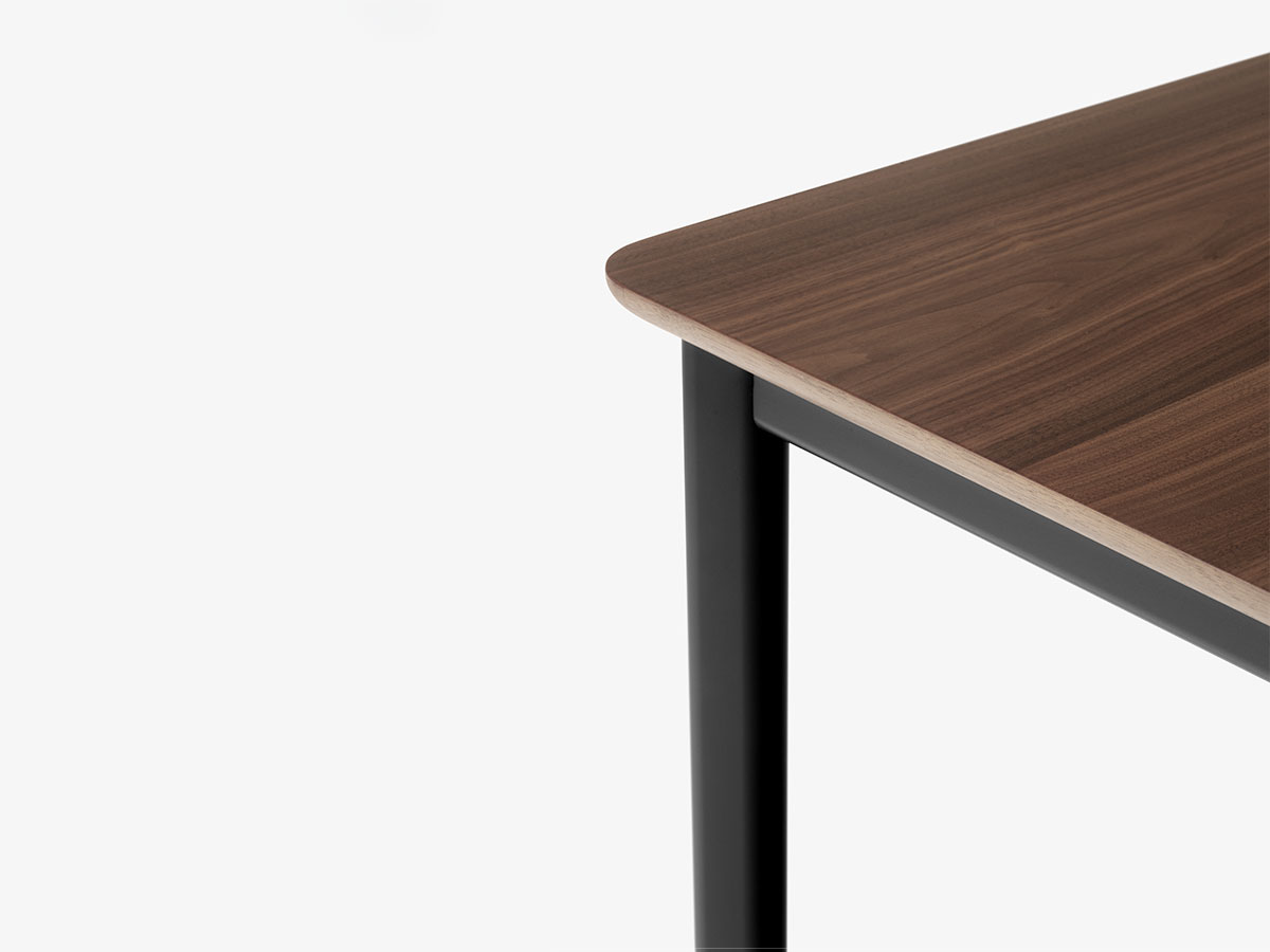 Tradition Drip Table Black Frame