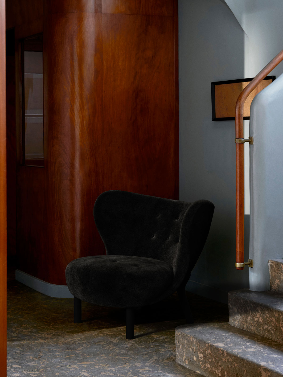 Tradition Little Petra Vb1 Lounge Chair Mohd Special Edition Black