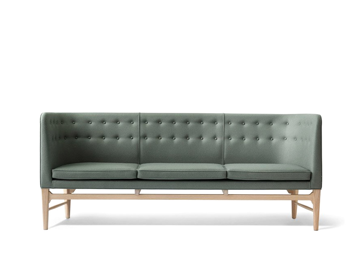 Tradition Mayor Sofa