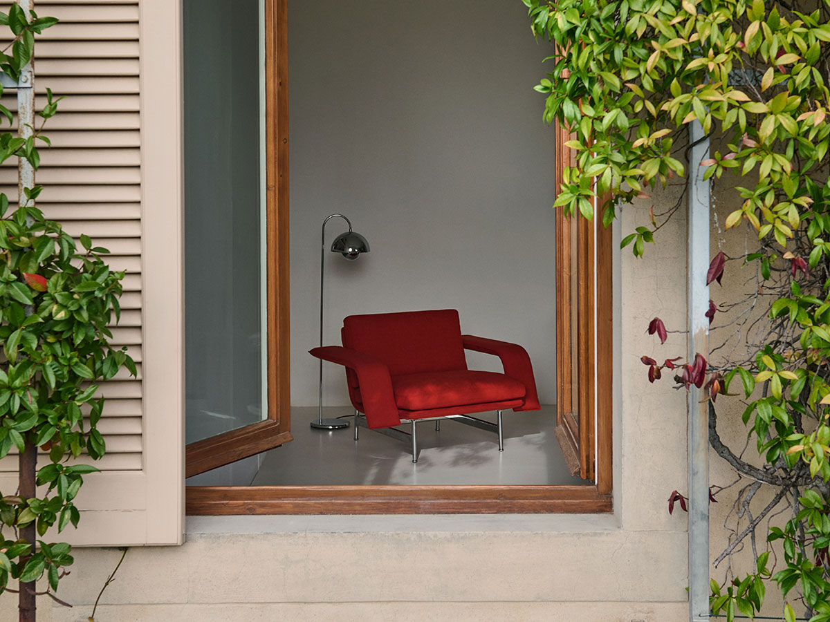 Tradition Meantime Armchair Av29