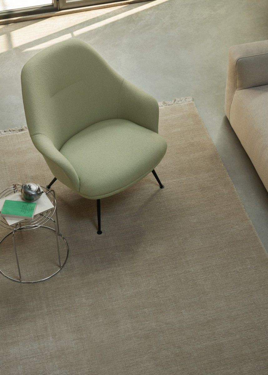 Tradition Rely Hw140 Lounge Chair Tube Base