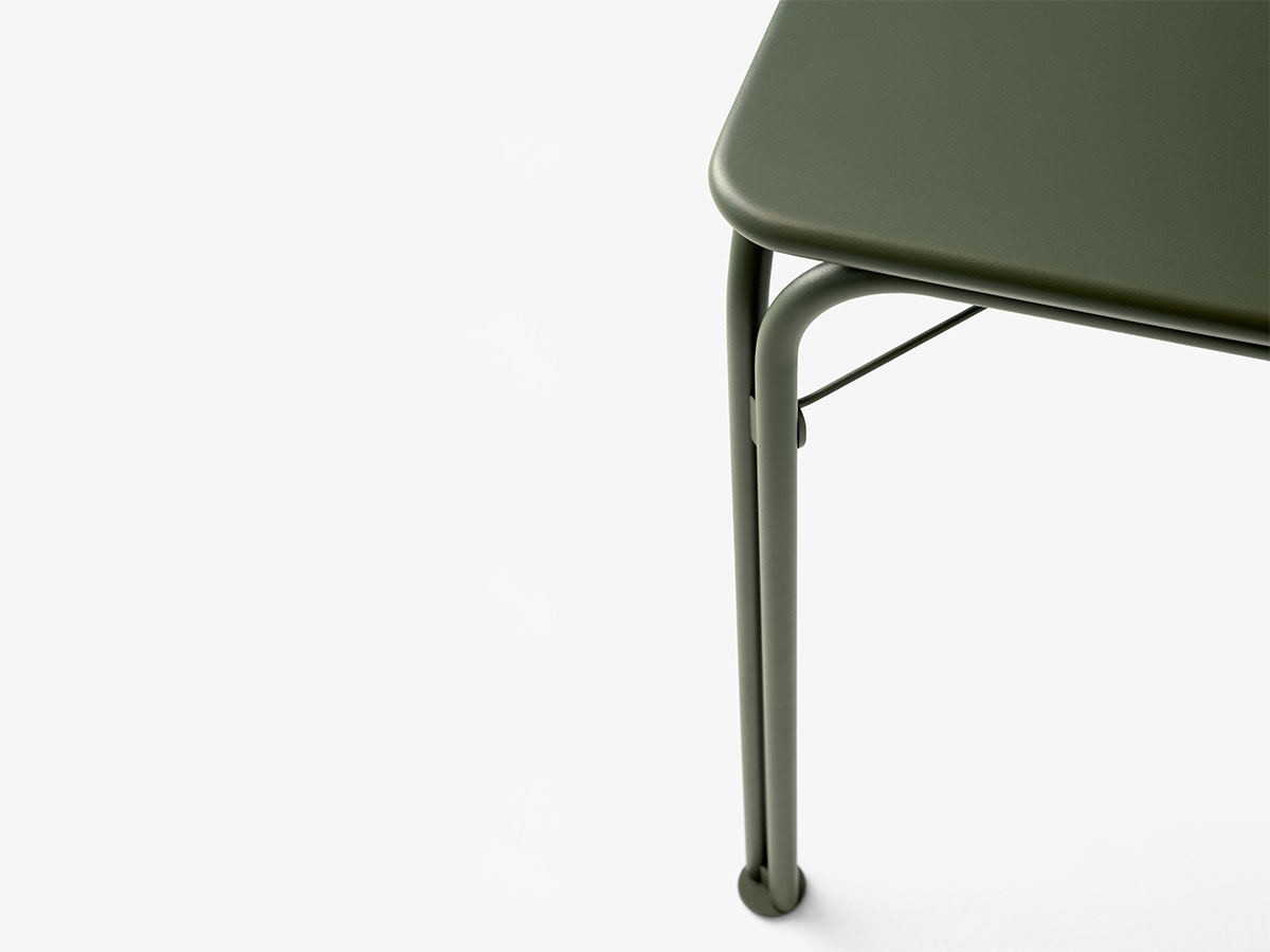 Tradition Thorvald Table Outdoor