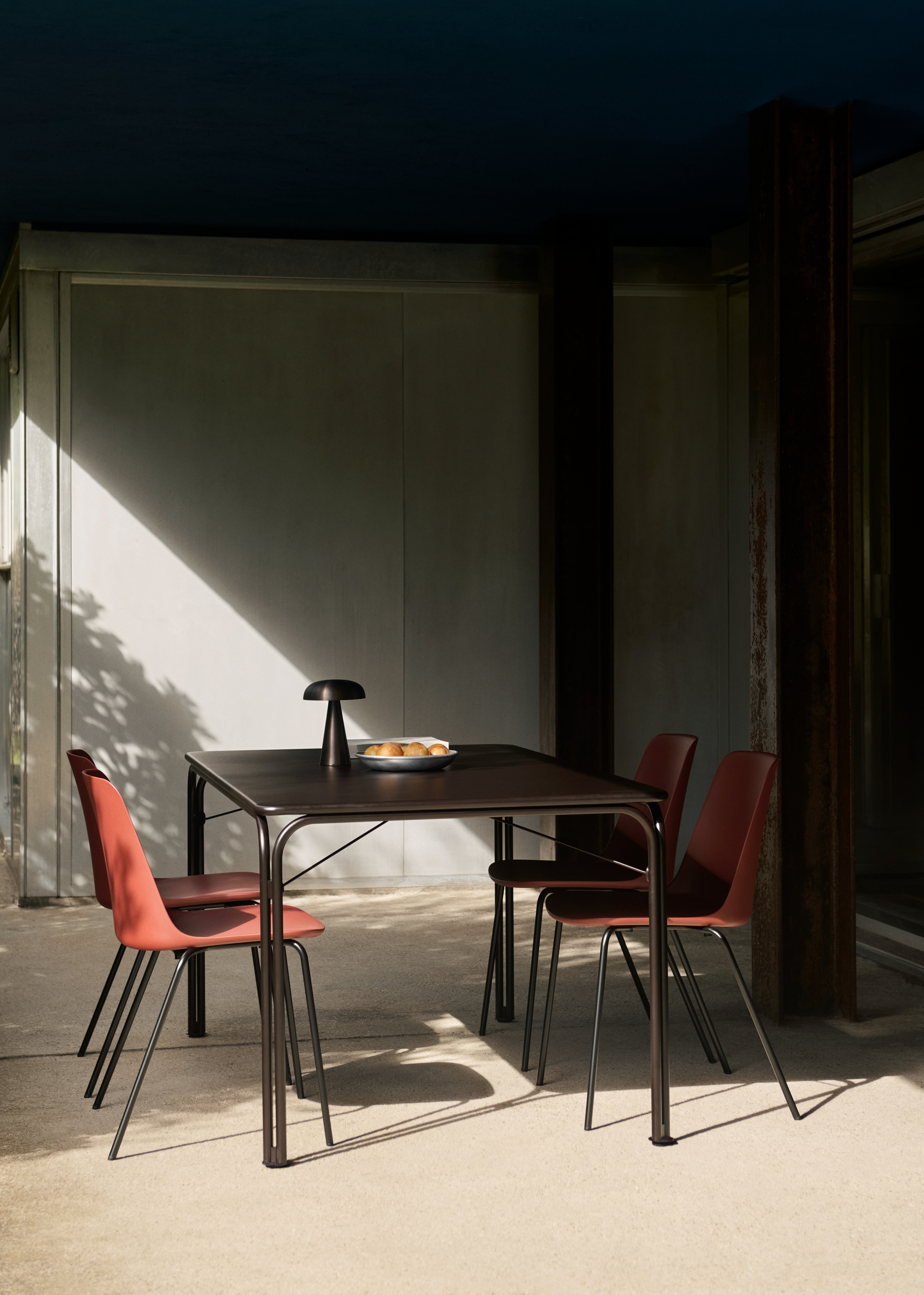 Tradition Thorvald Sc113 Outdoor Table