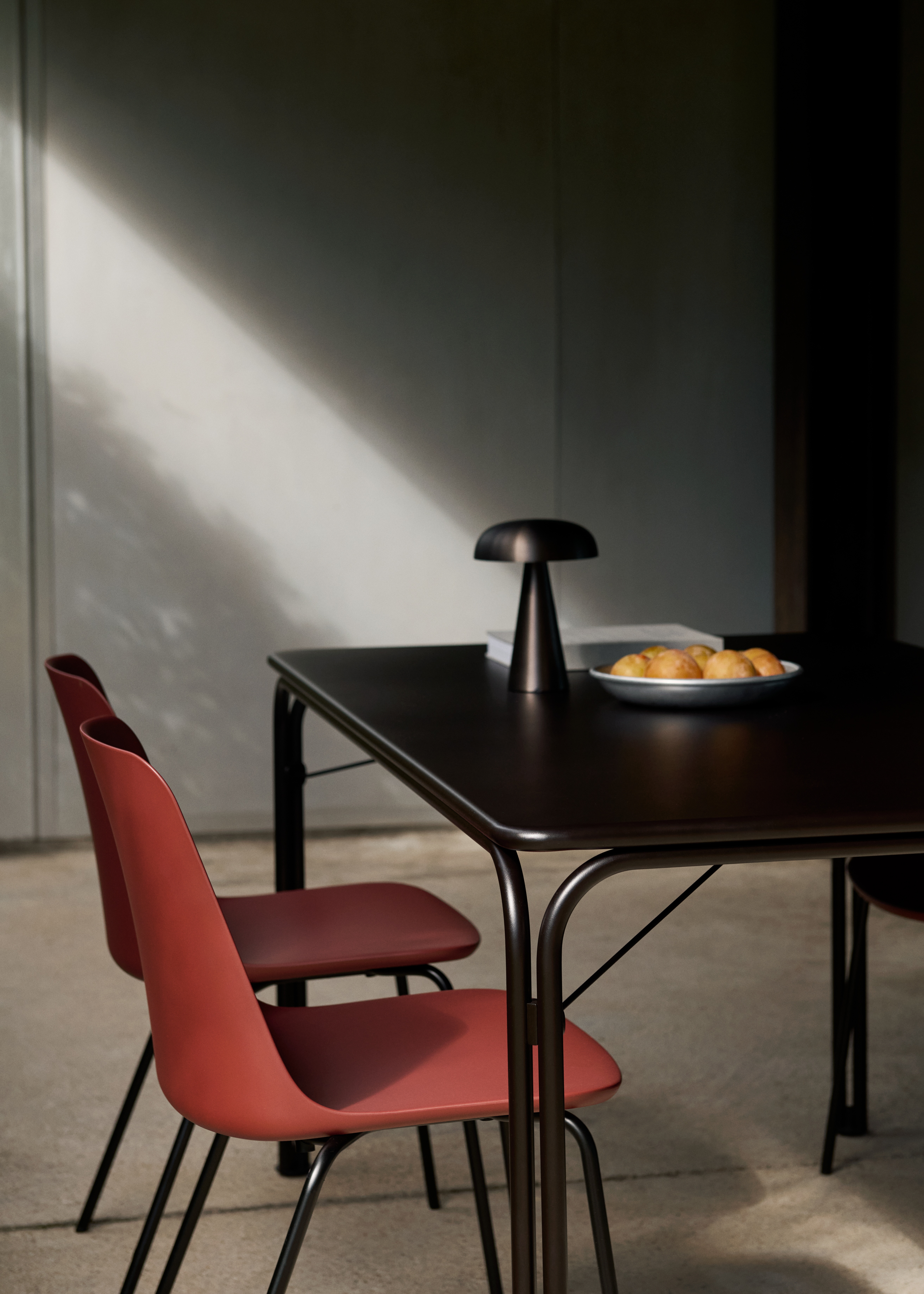 Tradition Thorvald Sc113 Outdoor Table