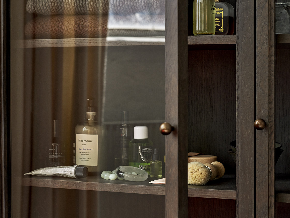 Tradition Trace Cabinet L