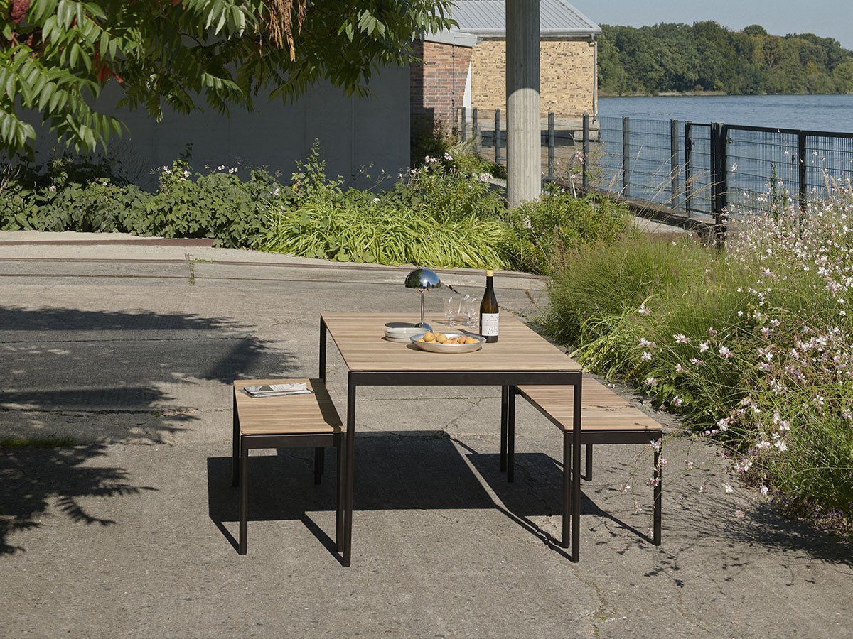 Tradition Ville Av25 Table Outdoor