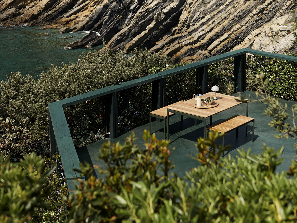 Tradition Ville Av25 Table Outdoor