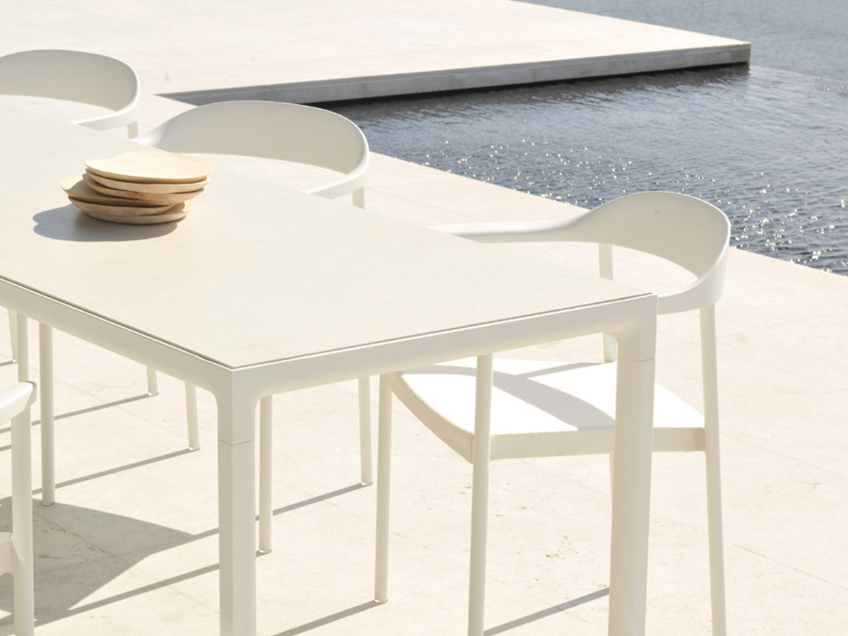 Tribù Illum Table