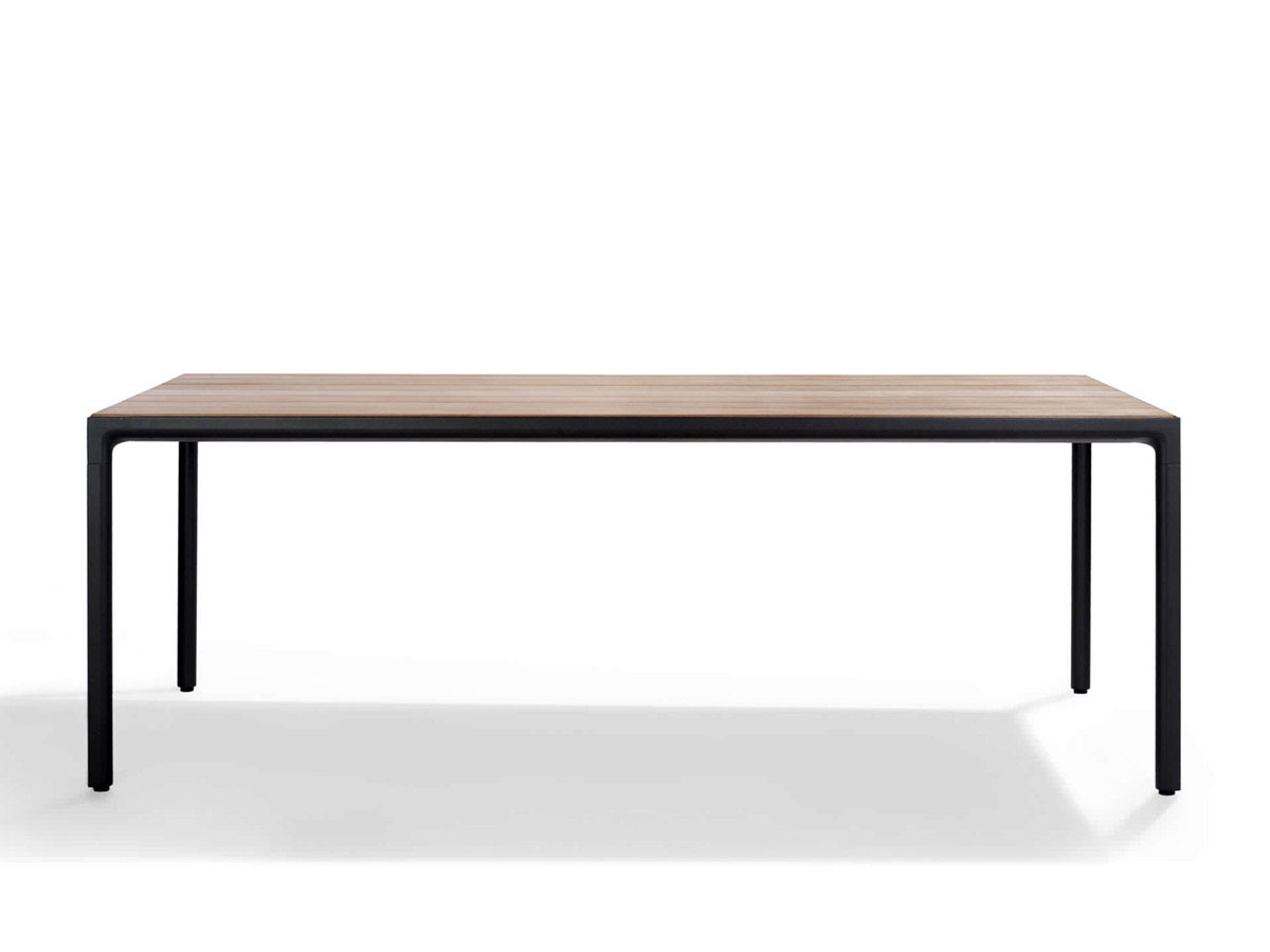 Tribù Illum Table