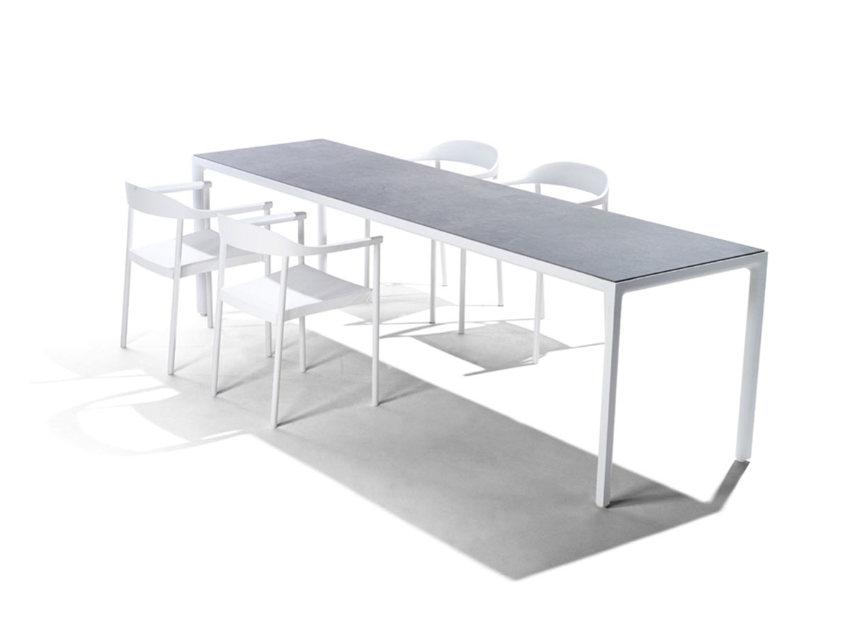 Tribù Illum Table