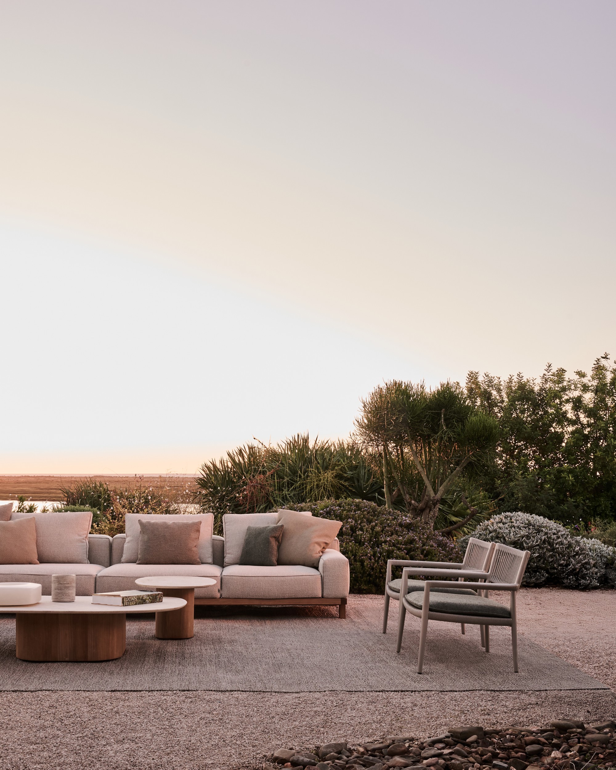 Tribù Nagomi Lounge Chair