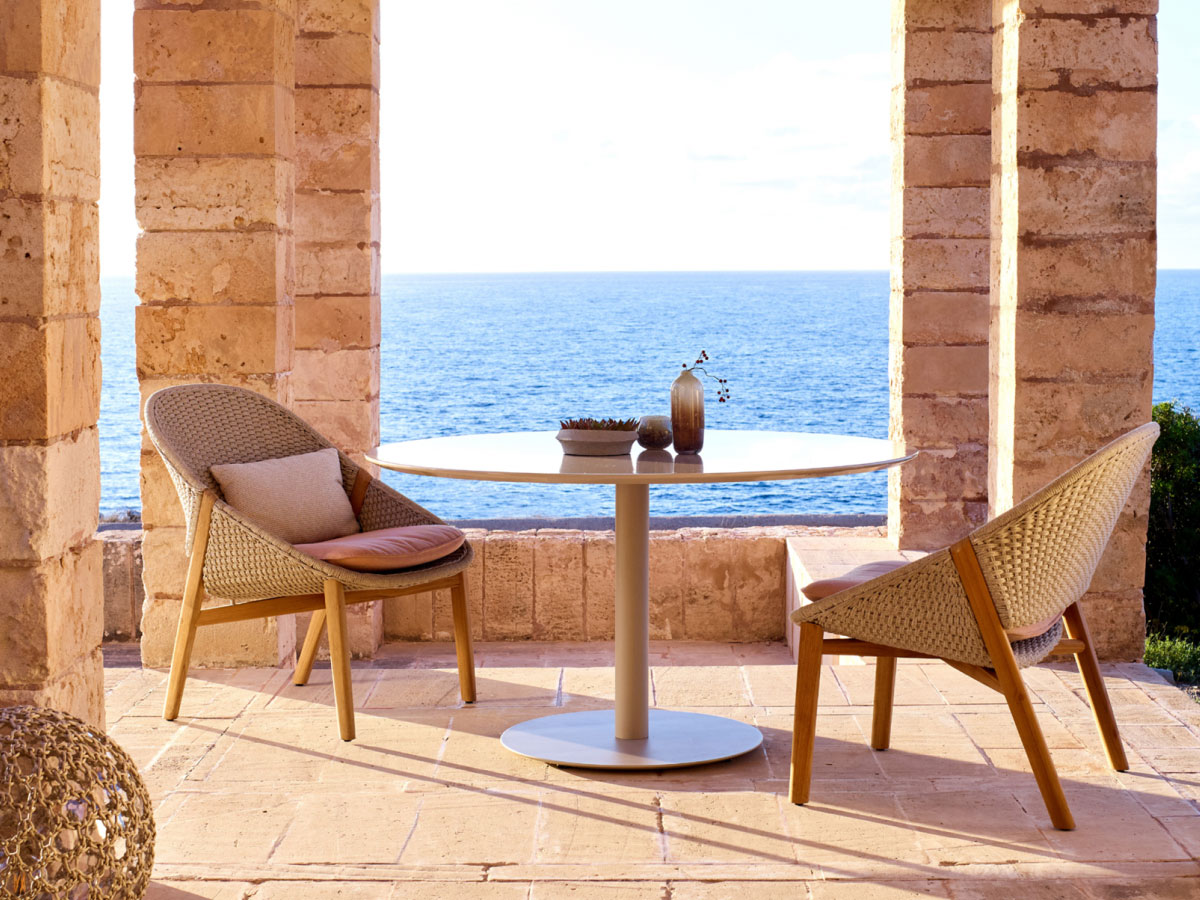 Tribù T Table