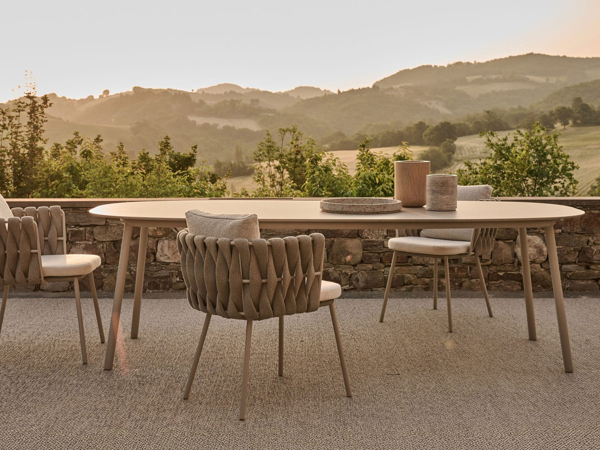 Tribù Tosca Table