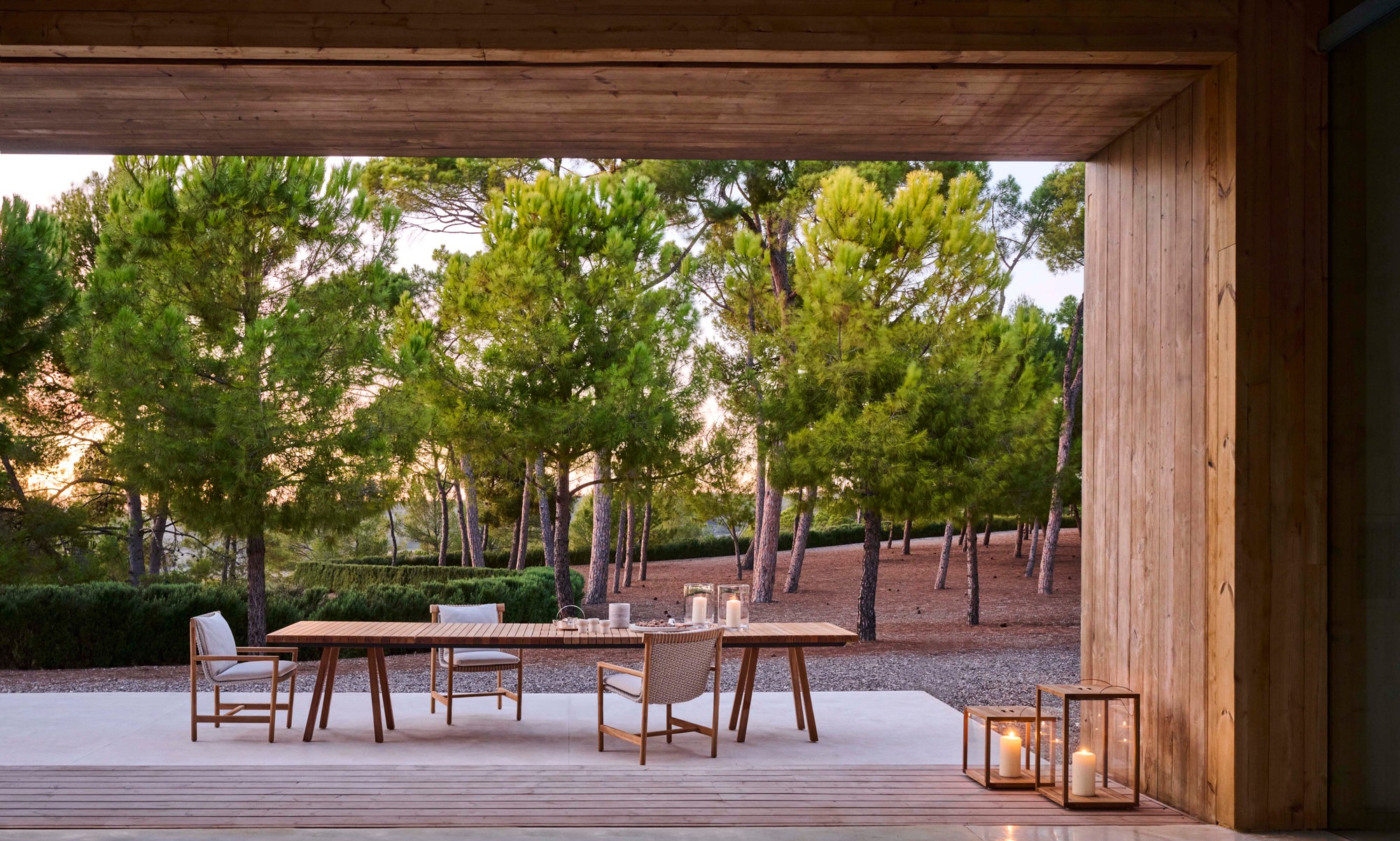 Tribù Vis A Vis Table